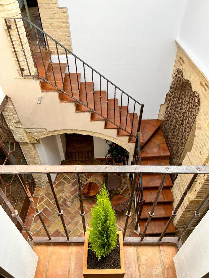 Hostal Servilia Carmona  Extérieur photo