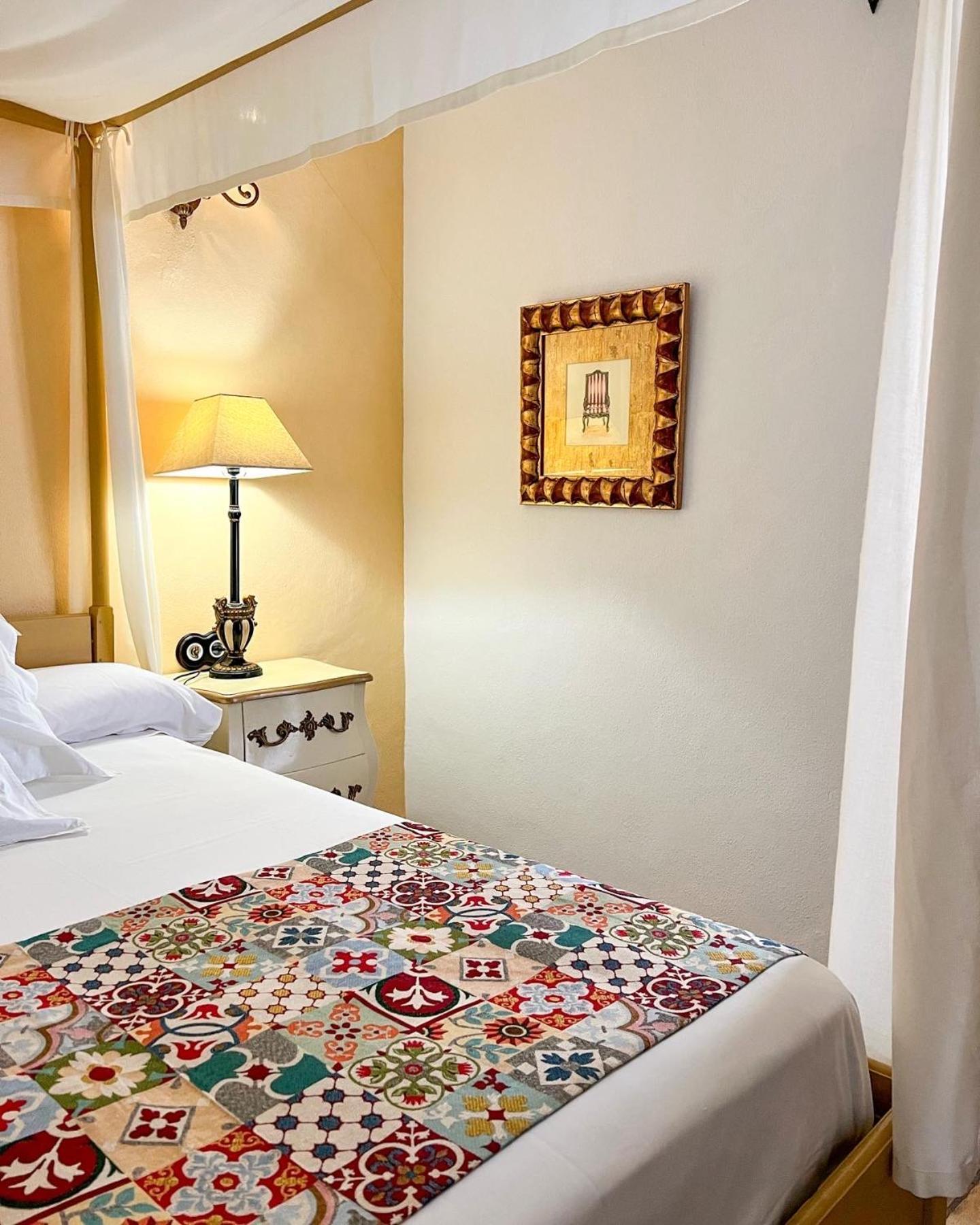 Hostal Servilia Carmona  Extérieur photo